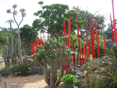 Red spires are added to the Madagasgar plantings.