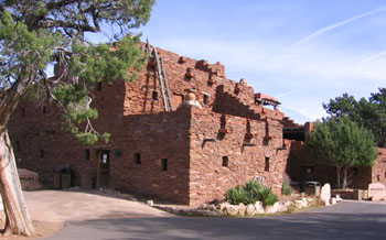 Hopi House at the South Rim section of the Grand Canyon
