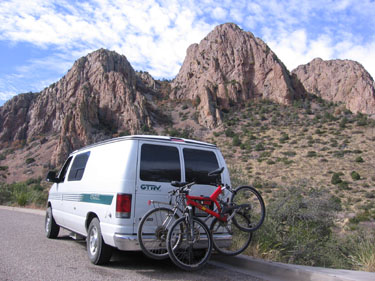 We stop for lunch on the way to the Chisos Mountains.